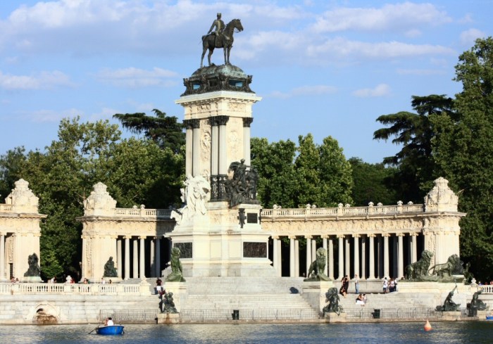 Parque-del-Retiro-Monumento-Alfonso-XII-002