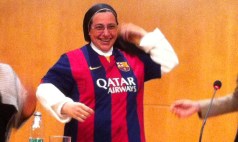 Sor Lucía Caram, ejemplo de "integración".