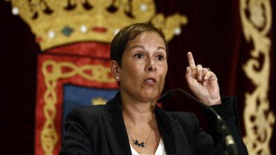 uxue-barkos-pone-al-etarra-aramburu-carrera-al-frente-de-las-escuelas-de-idiomas