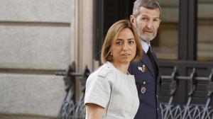 Carme Chacón y su antigua mano derecha, el general podemita.