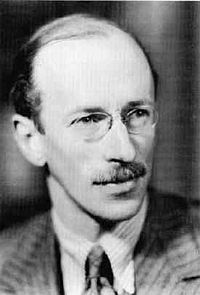 200px-B_H_Liddell_Hart