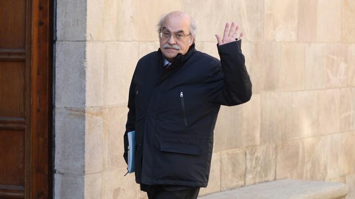 mas-colell-apremia-gobierno-deben-pagar-antes-del-del-del-2015-1448989881603