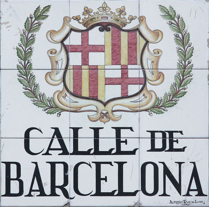 Calle_de_Barcelona_(Madrid)_01