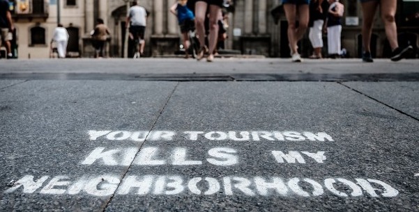 640_1473365283_pintades_turisme_barceloneta_foto_adria_costa_2016-017