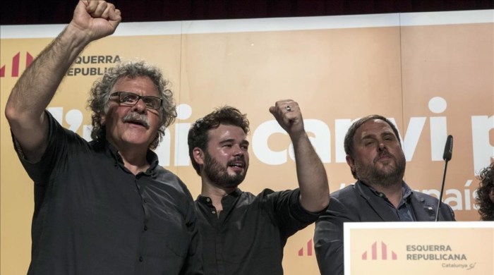 joan-tarda-gabriel-rufian-oriol-junqueras-celebrando-resultado-las-elecciones-del-26-j-1466977259292