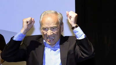 alfonso_guerra-elecciones_24m-valladolid_mdsima20150419_0064_37