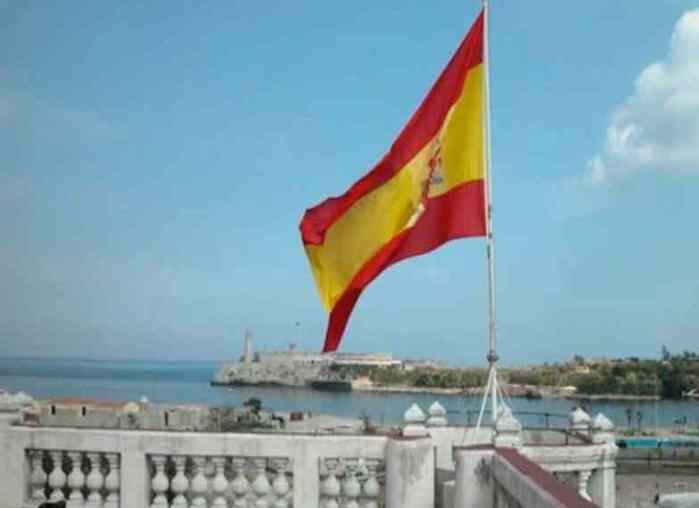 bandera-espanola-morro