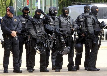 agentes-gei-mossos-descuadra_ecdima20171010_0006_21.jpg