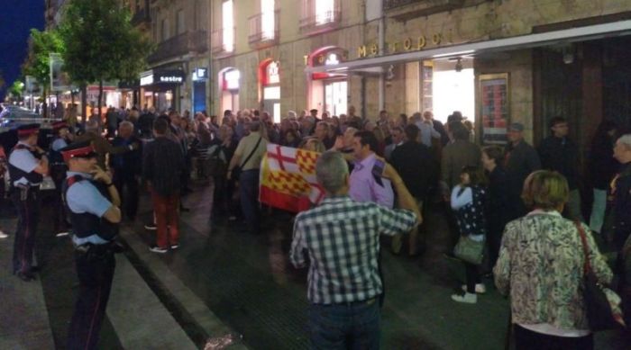 a29e2d24-9d54-4cae-9a95-aa0c2337ad9d_crop1526414674395.jpg_525981578