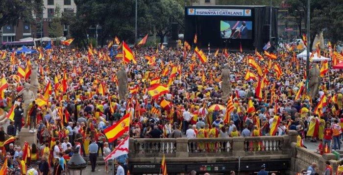 MANIFESTACIÓN CON MOTIVO DEL DÍA DE LA HISPANIDAD