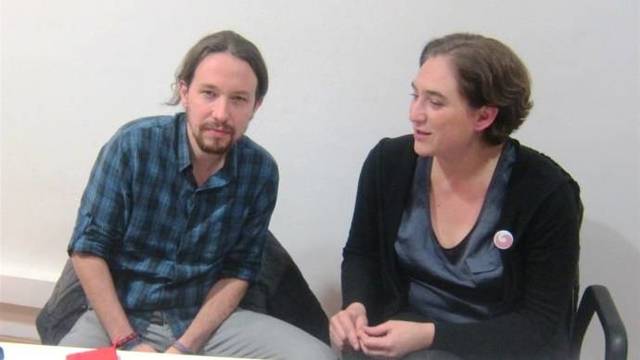 53097_pablo_iglesias_ada_colau.jpg