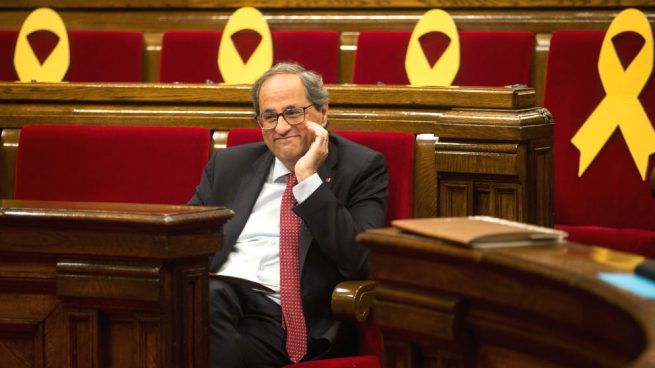 torra-parlament-lazos-655x368