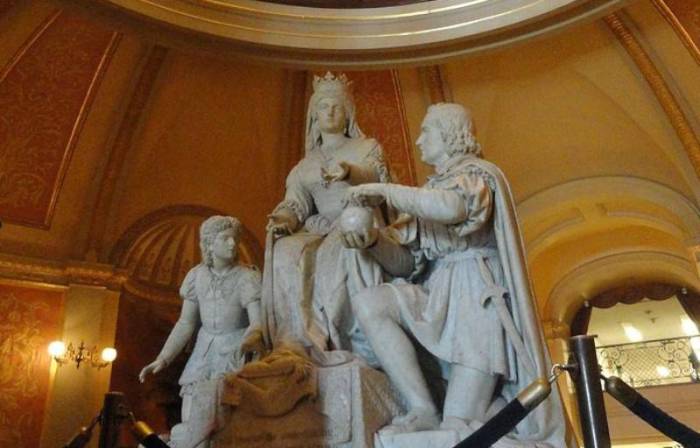 colon-isabel-catolica-capitolio